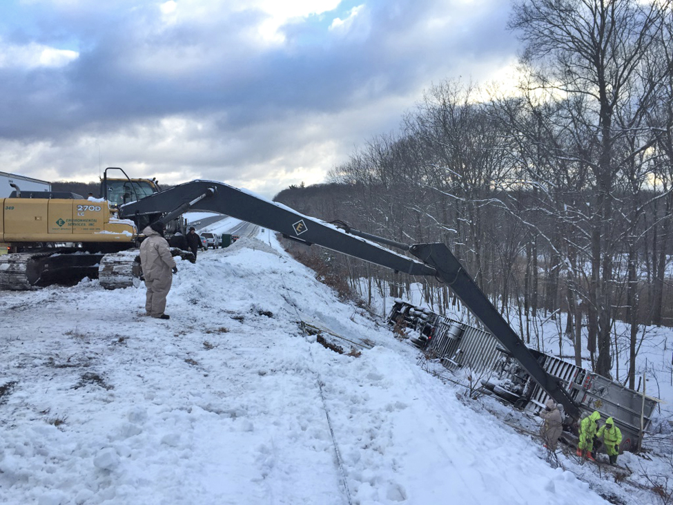 Rapid and Emergency Planning and Response - Weston coordinated response efforts with EPA, the local Fire Department, the Connecticut Department of Energy and Environmental Protection (CT DEEP), and PRP contractors.